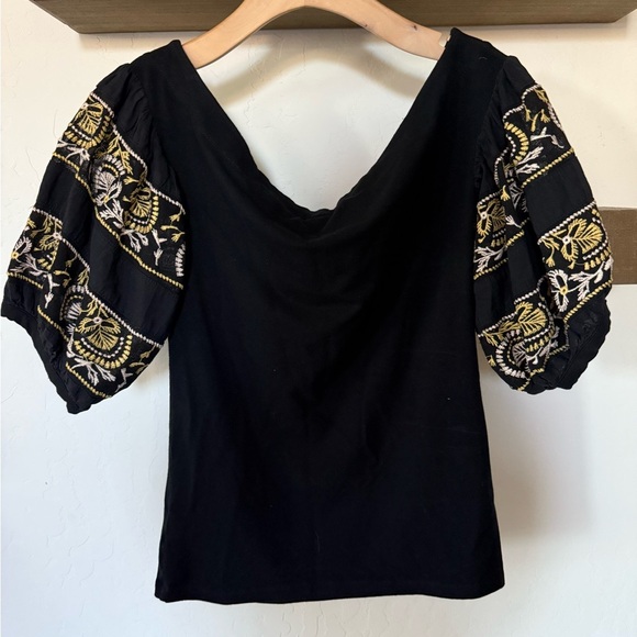Free People|Black floral embroidered puff sleeve top “Rock with it”, Bohemian• - Picture 4 of 13